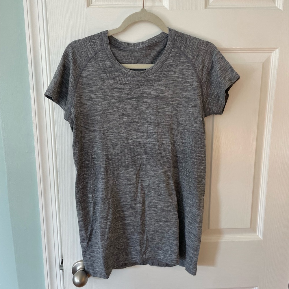 Lululemon grey short sleeved shirt